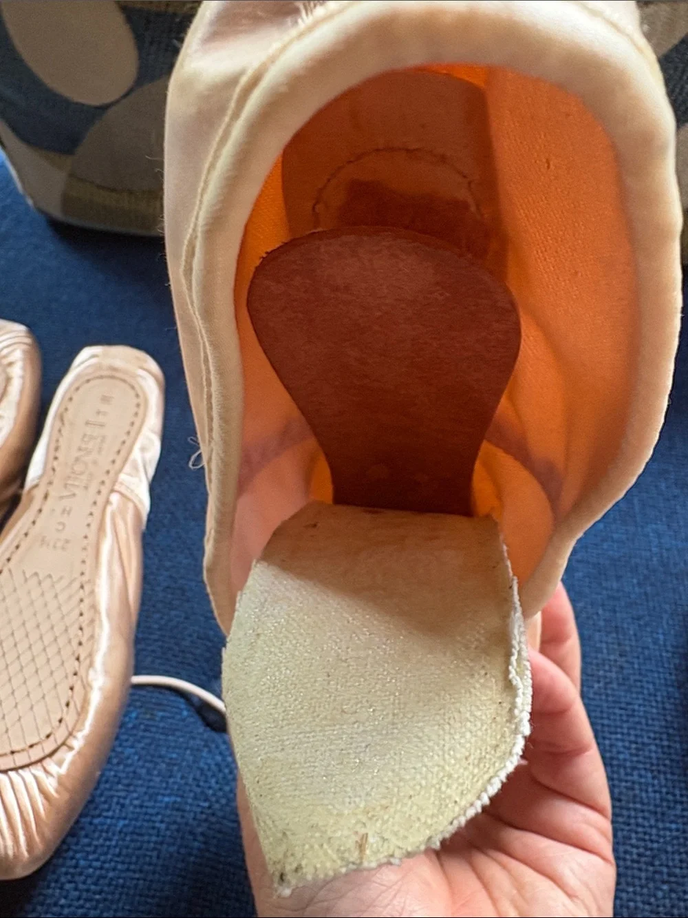 LOT OF 2 PAIRS Chacott Veronese-II Pointe Shoes Size 23.5 C Hard Shank Unworn